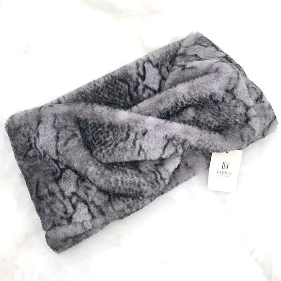 Fadivo NY Gray Black Reptile Print Faux Fur Infinity Cozy Neck Scarf NEW - Picture 1 of 9
